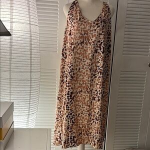 Elegant Spotted Night Gown